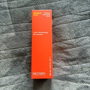 Neogen Dermatology Double Vita Capsule Cleaning Foam